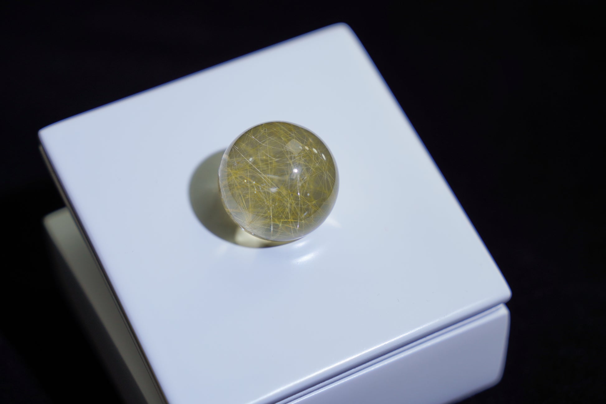 JOXOZP Golden Rutile Quartz – Energy Bunny for Wealth, Radiance & Manifestation