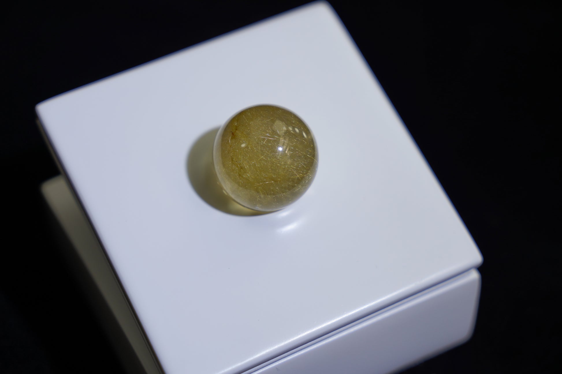 JOXOZP Golden Rutile Quartz – Energy Bunny for Wealth, Radiance & Manifestation