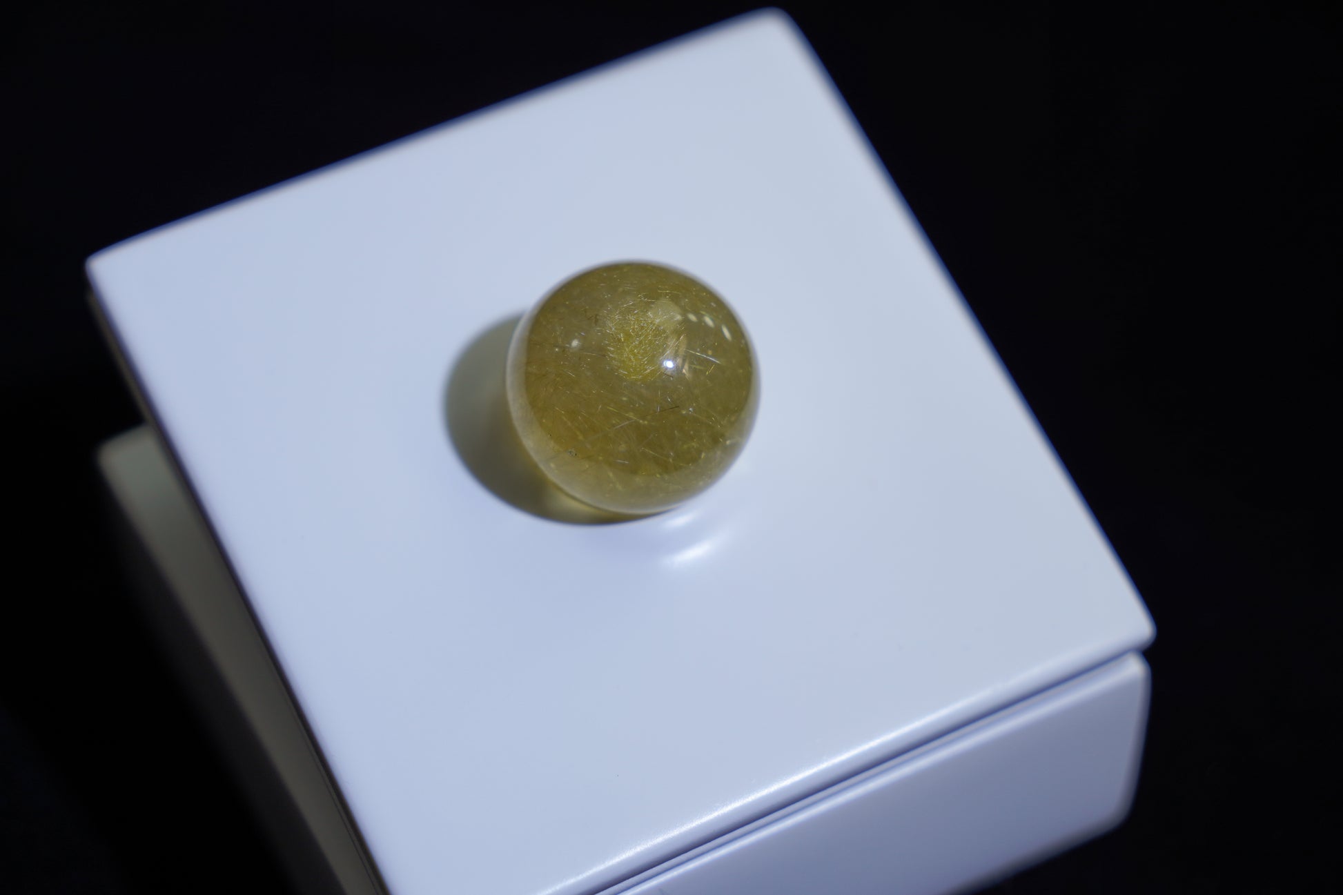 JOXOZP Golden Rutile Quartz – Energy Bunny for Wealth, Radiance & Manifestation